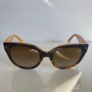 Sunglasses w/case